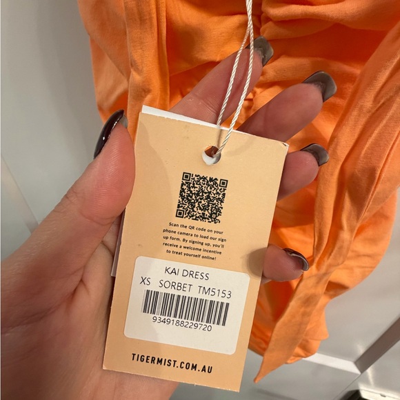 Tiger Mist Vibrant Orange Backless Dress - Picture 3 of 3